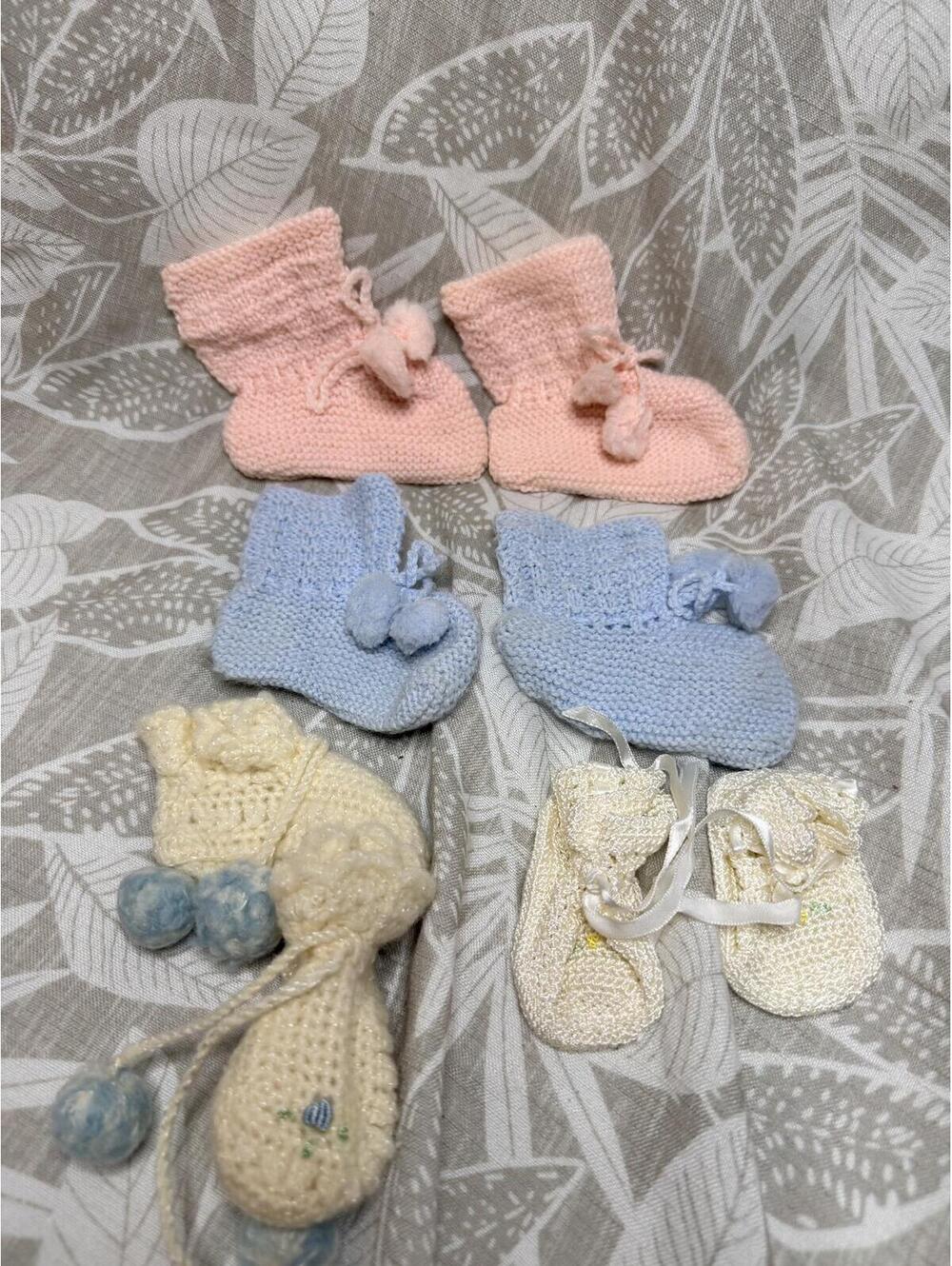 Vintage Handmade Baby Booties Lot of 4 Pairs Pink Blue Ivory Knit Crochet